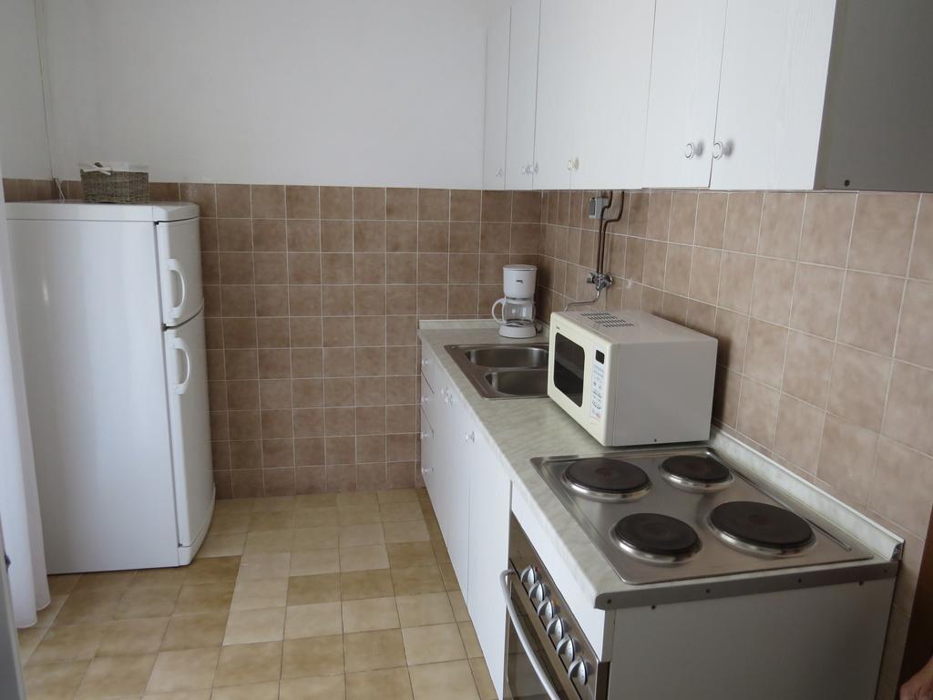 Apartments Lovric - 30 Meters To The Beach Трогир Экстерьер фото